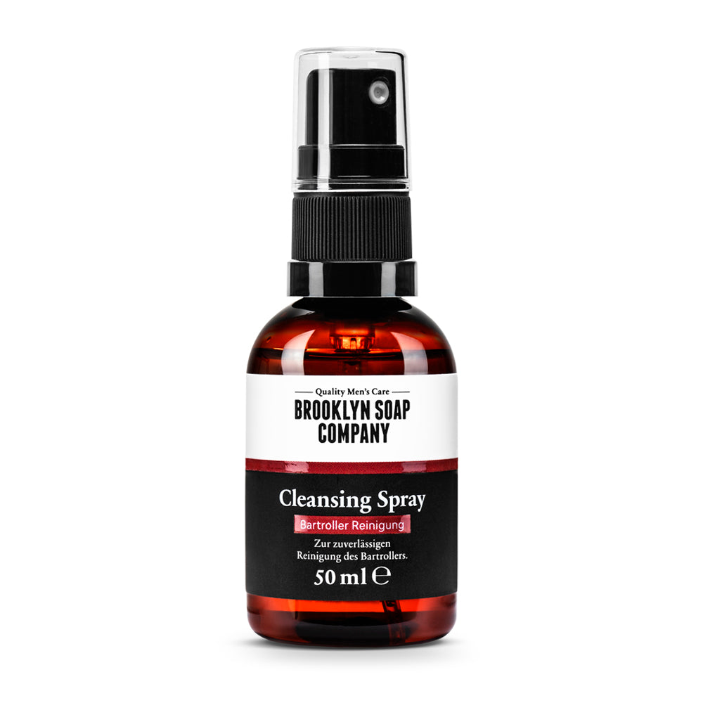 Dieses Cleansing Spray für den Bartroller von der Brooklyn Soap Company sorgt für eine zuverlässige und schonende Reinigung deines Bartrollers nach jeder Anwendung. Die speziell entwickelte Formulierung kombiniert gereinigtes Wasser mit milden, antibakteriellen Wirkstoffen. Diese entfernen effektiv Schmutz und Bakterien, ohne den Bartroller oder deine Haut zu reizen.