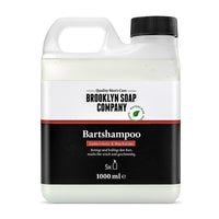 Vorratskanister für das Bartshampoo von der Brooklyn Soap Company 1000 ml mit angenehmen Duft nach Gin Tonic. Es reinigt die Barthaare sanft und pflegt sie nachhaltig.