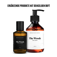 The Woods Extrait de Parfum und The Woods Body Wash von der Brooklyn Soap Company für Männer, perfekt aufeinander abgestimmte Produkte mit demselben markanten, holzig-aromatischen Duft für ein durchgängiges Dufterlebnis von der Dusche bis zum Parfum.